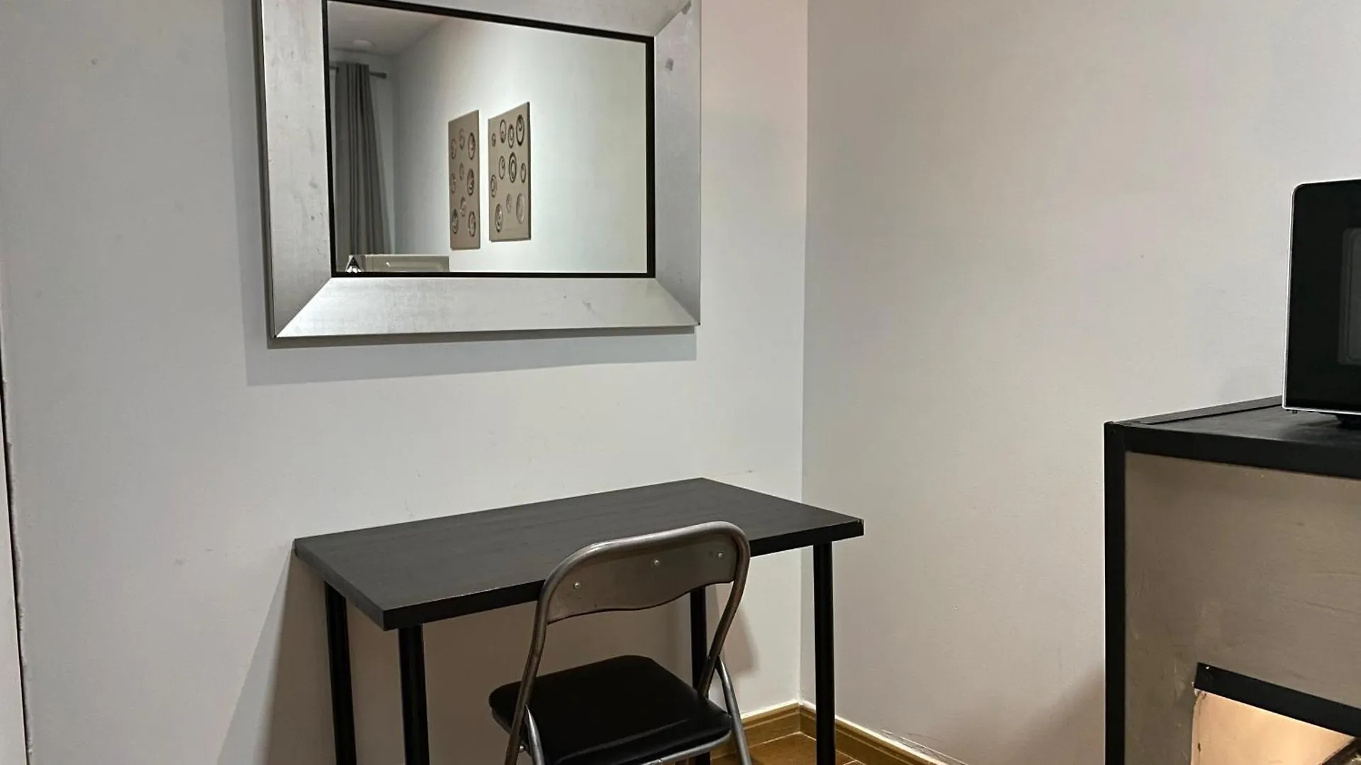 Hotel Hostal San Francisco Cadiz Spain
